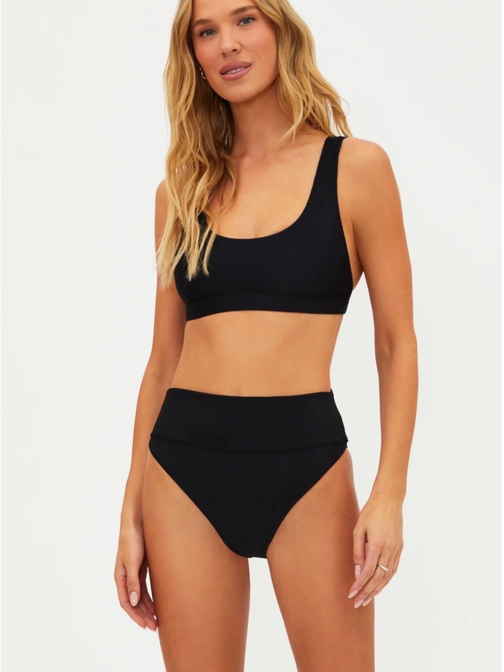 Beach Riot Peyton Bikini Top in Black